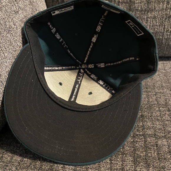 Baseball cap - Picture 4 of 4